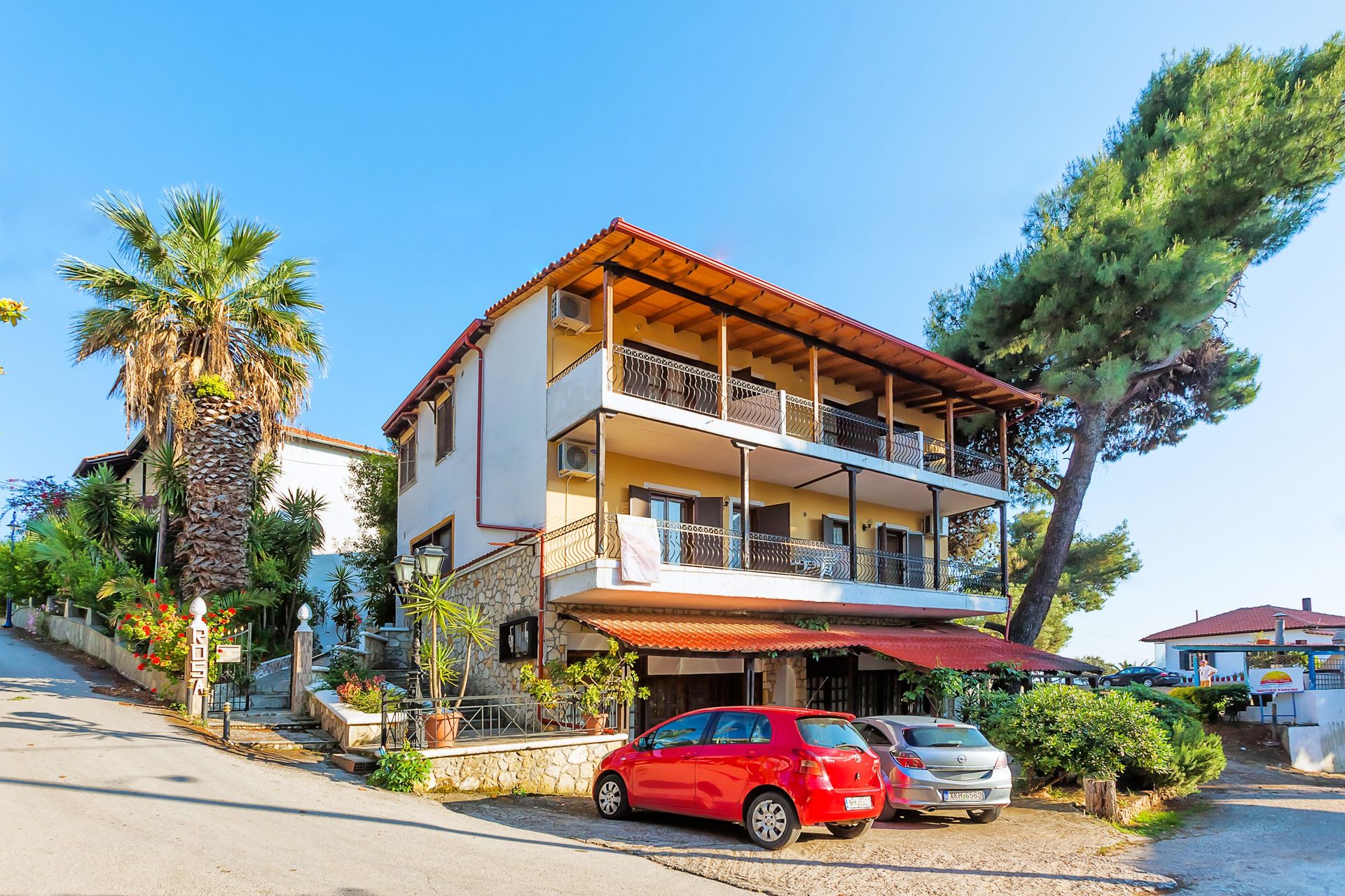Hotel LOUTRA VILLAGE HOLIDAY APARTMENTS