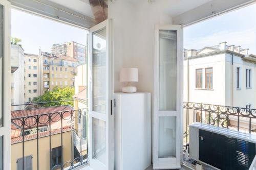 AMAZING FLAT NEAR DUOMO AND COLONNE DI SAN LORENZO BY EASYLIFE