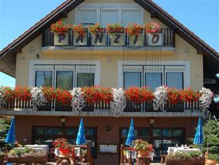 Hotel Sarokhaz Panzio