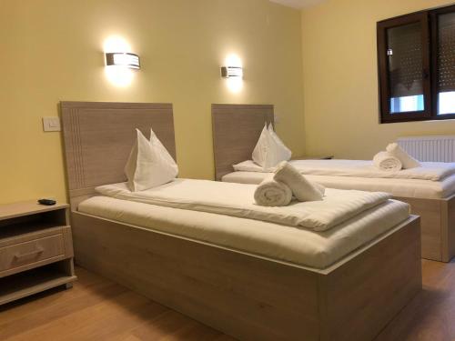 Larissa Hotel - 