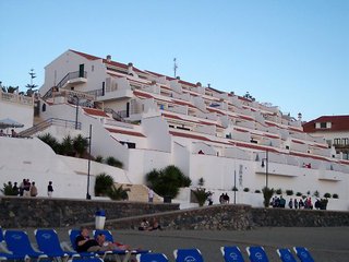 APARTAMENTOS LAS FUENTES