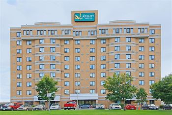 Quality Hotel Montreal Est