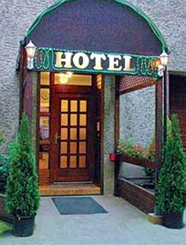 Hotel Adam