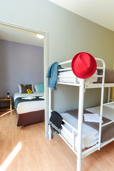 Le Montclair Hostel