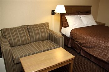 Deluxe Inn
