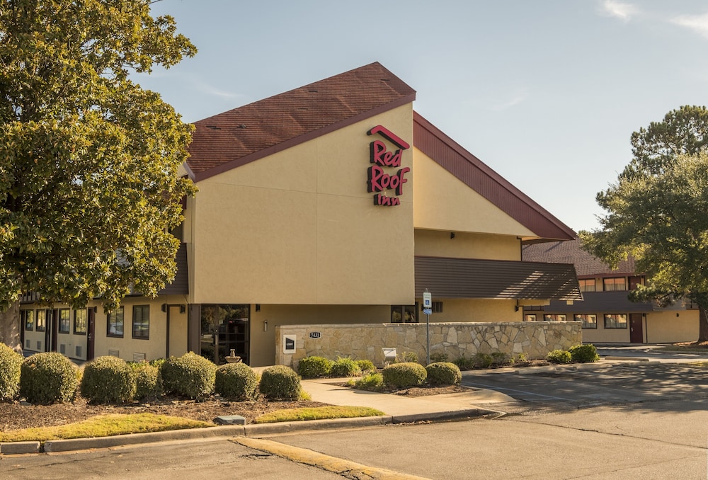Red Roof Inn Columbia East - Ft Jackson - Featured Image