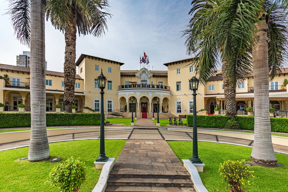 Country Club Lima - Featured Image