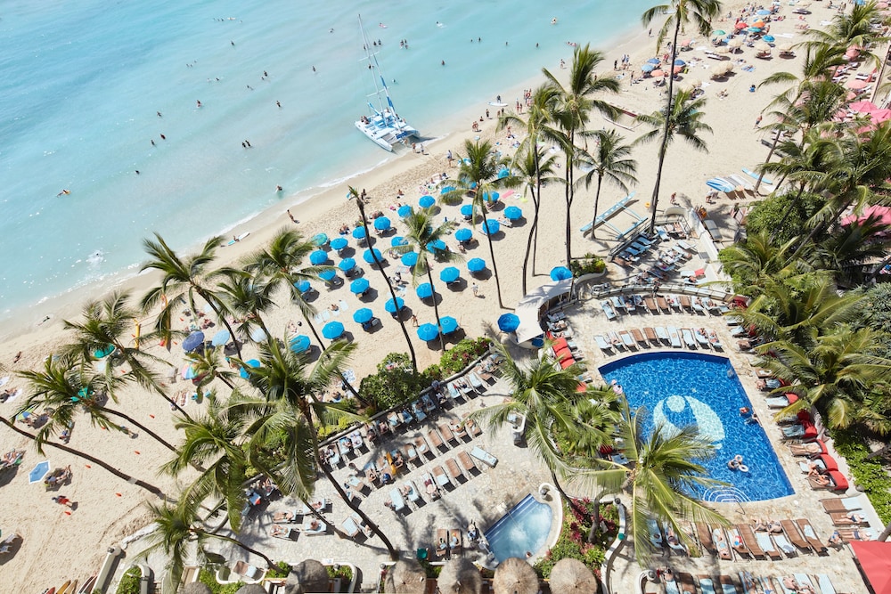 Outrigger Waikiki Beach Resort - Featured Image