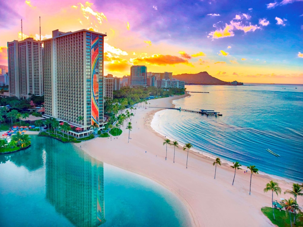 Hilton Hawaiian Village Waikiki Beach Resort  - Featured Image