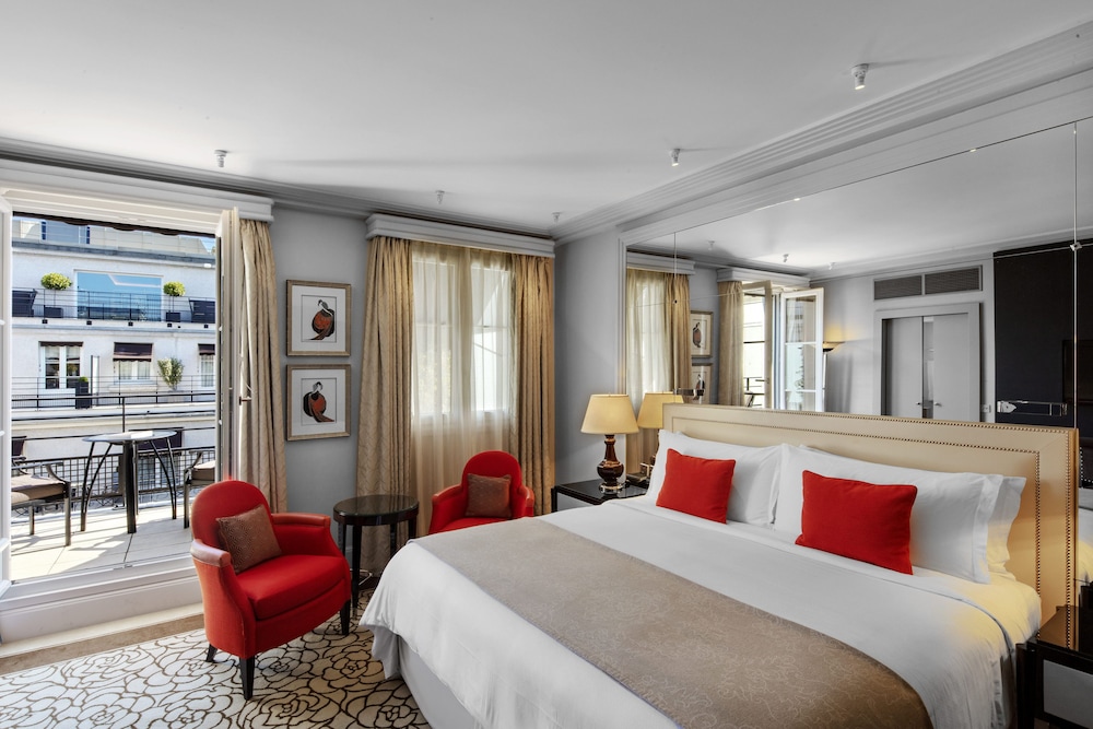 Prince de Galles, a Luxury Collection Hotel