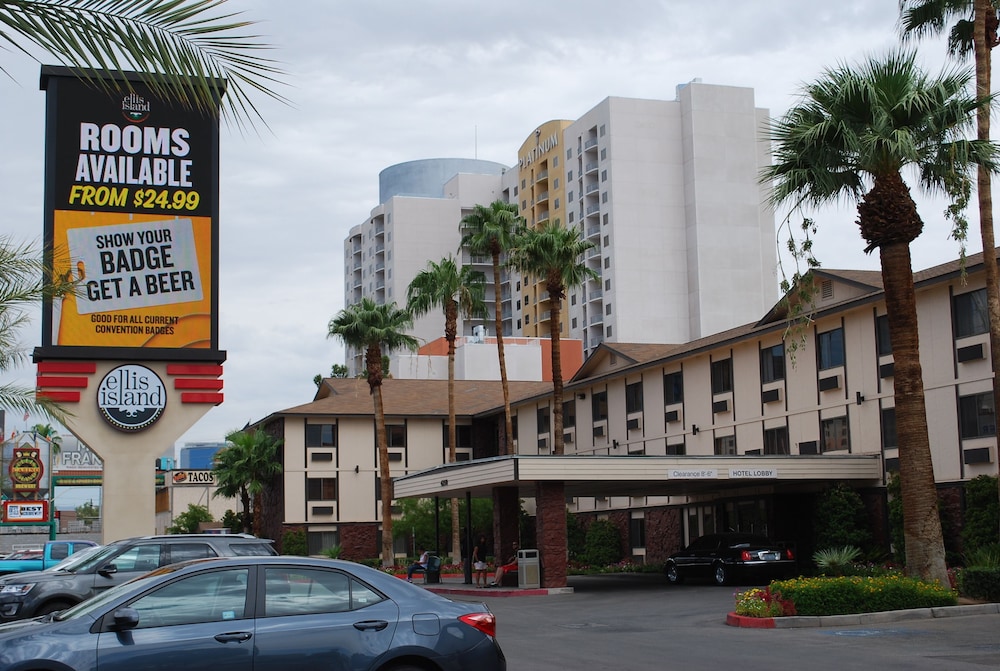 Ellis Island Casino Hotel & Brewery