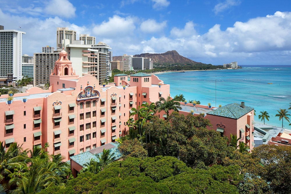 The Royal Hawaiian, a Luxury Collection Resort