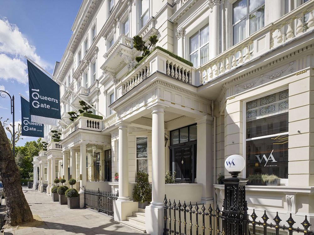 100 Queen's Gate Hotel London, Curio Collection by Hilton