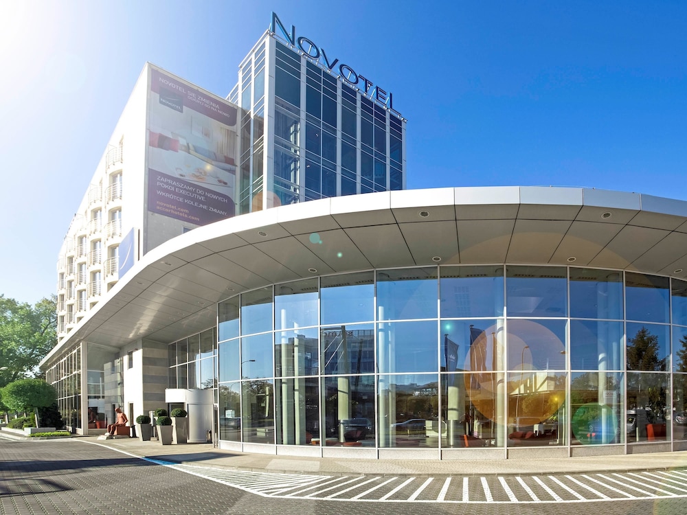 Novotel Warszawa Airport - Featured Image