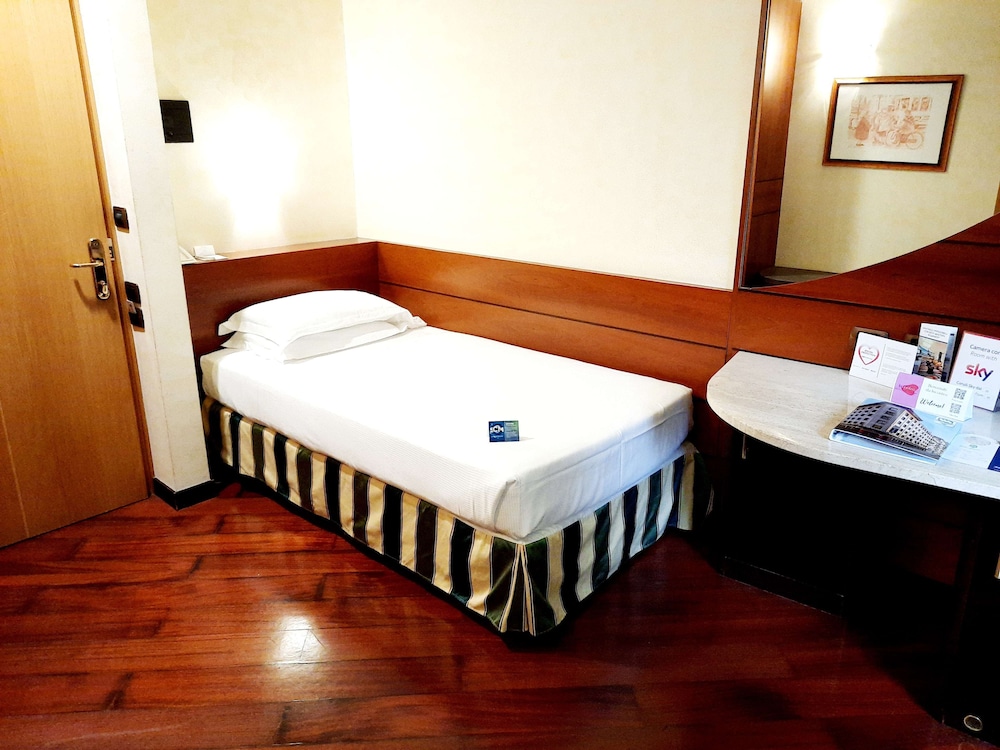 Sure Hotel Collection by Best Western Hotel Mirage