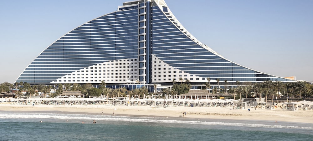 Jumeirah Beach Hotel - Featured Image