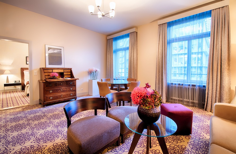 ALDEN Suite Hotel Splügenschloss Zurich