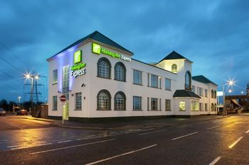 Holiday Inn Express Londra Chingford