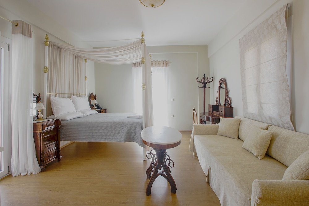 Emilia Luxury Apartments - Featured Image
