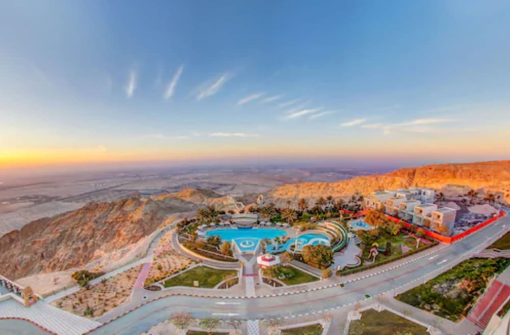 Mercure Grand Jebel Hafeet Al Ain Hotel - Featured Image