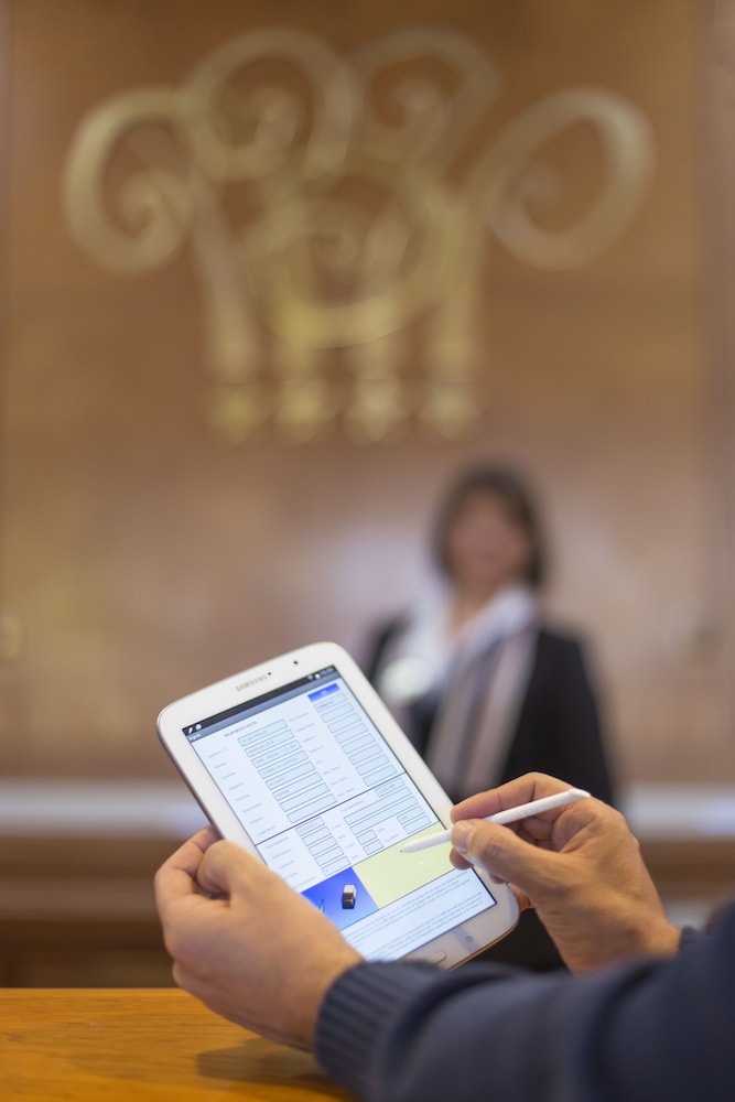 Check-in/Check-out Kiosk