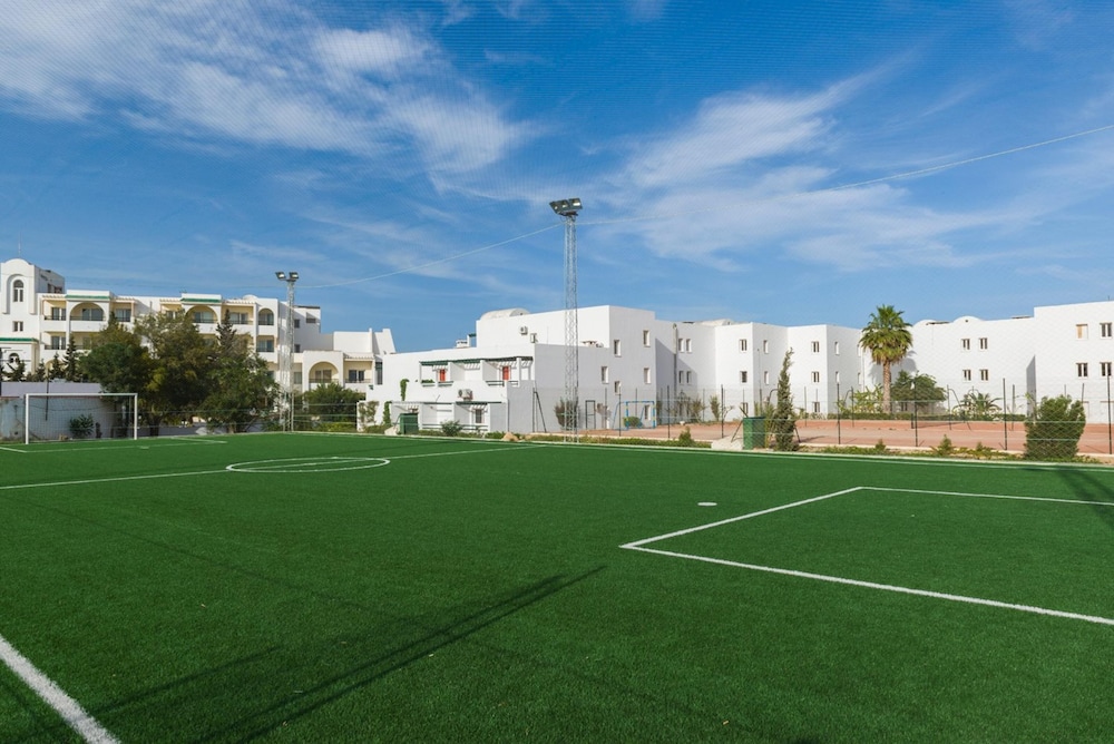 Hotel El Fell - Tennis Court