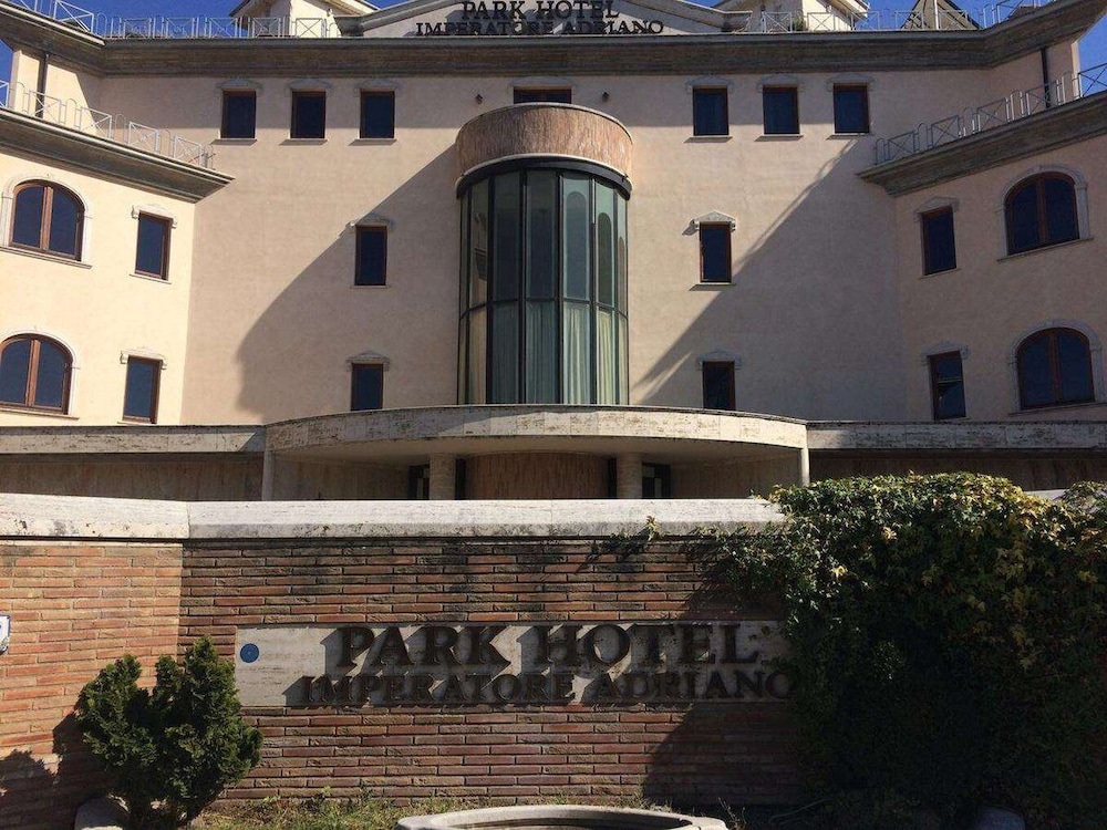 Park Hotel Imperatore Adriano - Featured Image