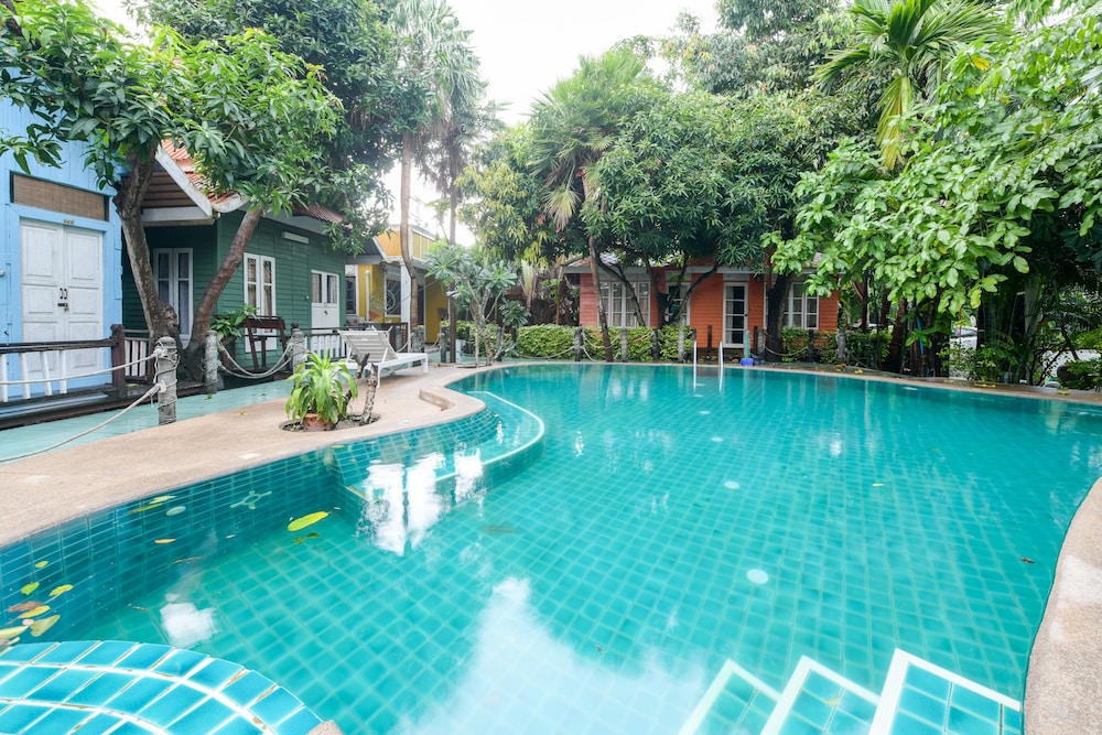 Hotel Deeden Pattaya Resort