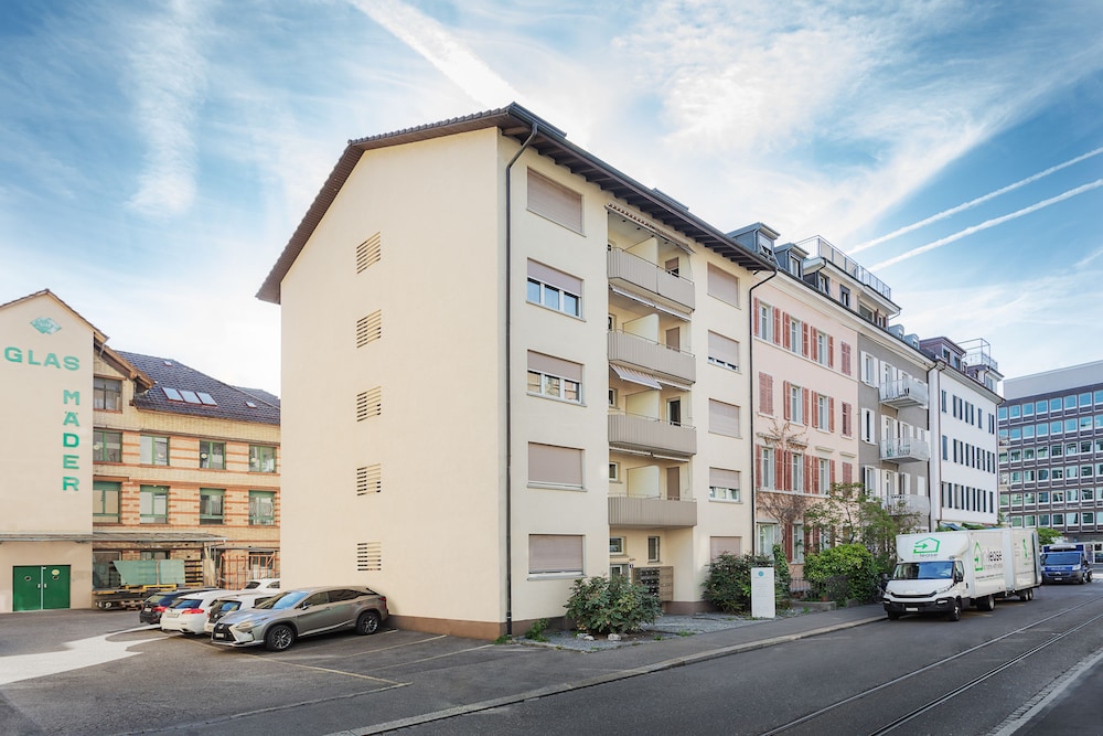 VISIONAPARTMENTS Zurich Freyastrasse - Featured Image