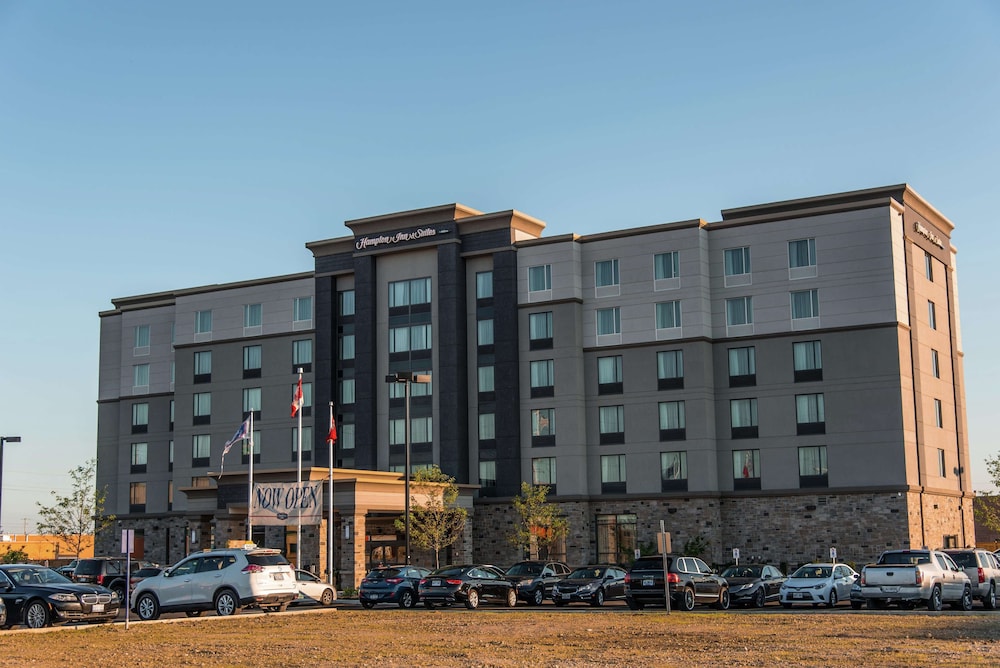 Hampton Inn & Suites by Hilton Bolton