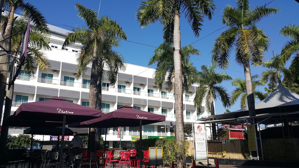 Cenang Plaza Beach Hotel