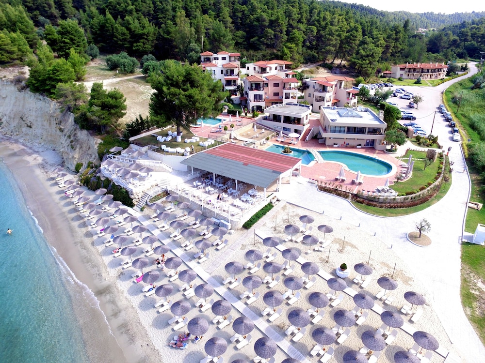 Elani Bay Resort - Featured Image