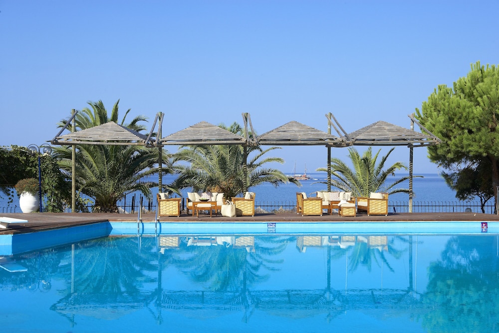 Kamari Beach Hotel Potos Thassos - Featured Image