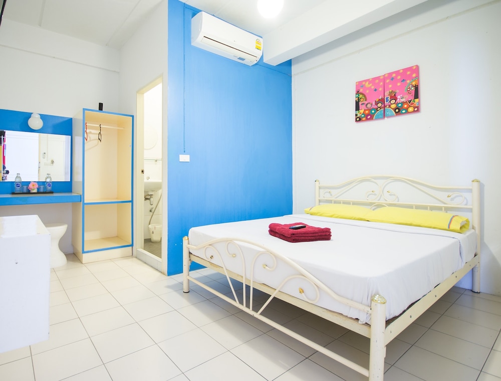 Sleep Sheep Phuket Hostel - Featured Image