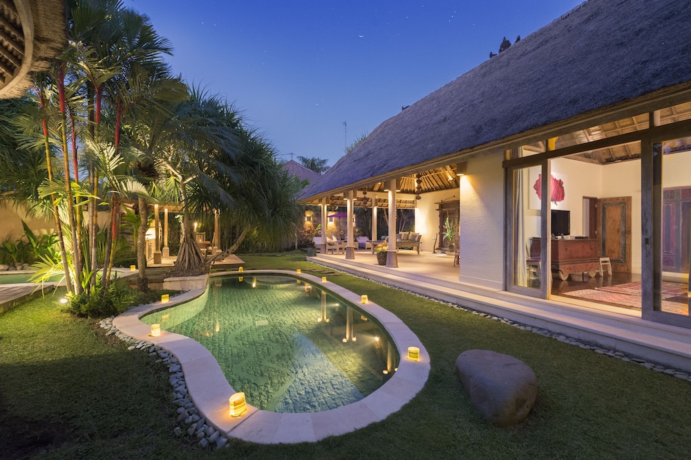 Villa Tirta Naga