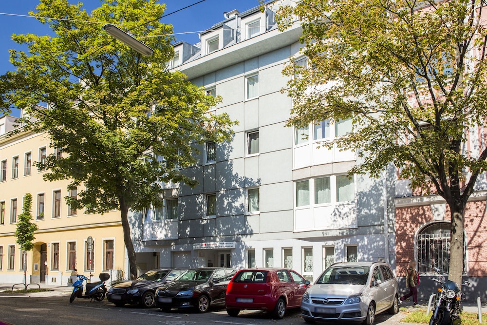Donaucity Residenz Apartmenthotel Gsonek