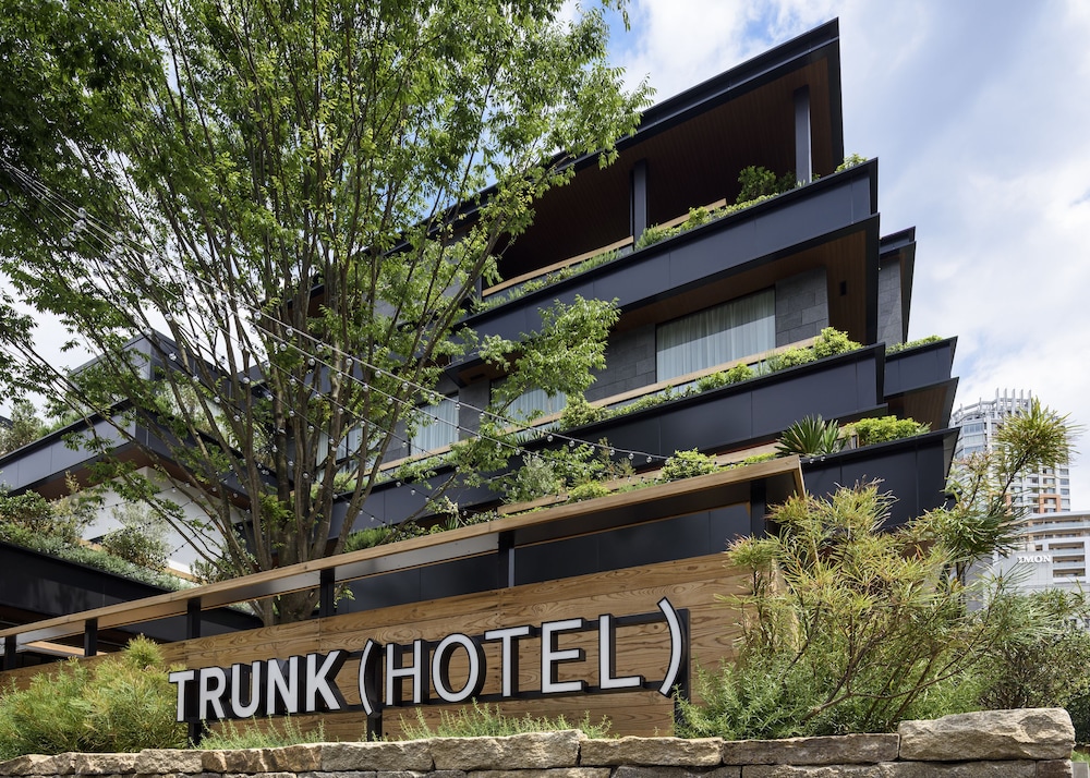 Trunk Hotel - Featured Image