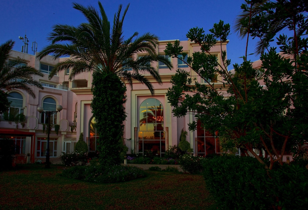 Regency Tunis Hotel - Featured Image