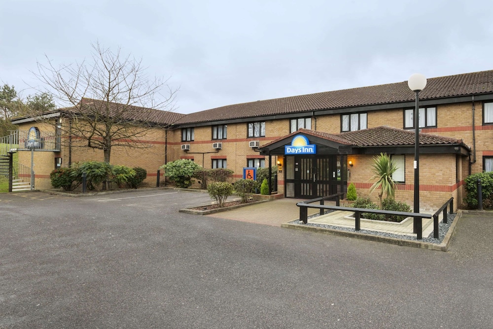 Days Inn London Stansted Airport - Featured Image