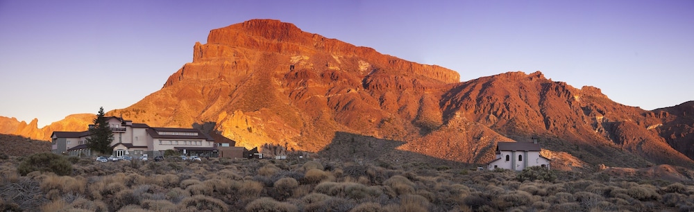 Parador de Las Cañadas del Teide - Featured Image