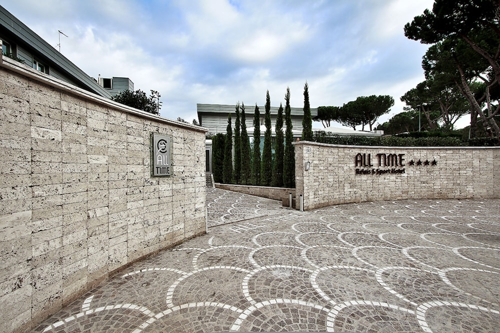 All Time Relais & Sport Hotel - Featured Image