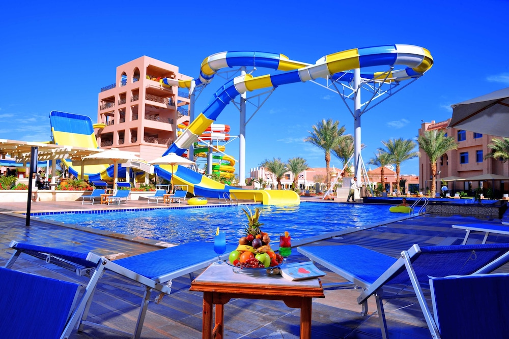 Albatros Aqua Park Resort