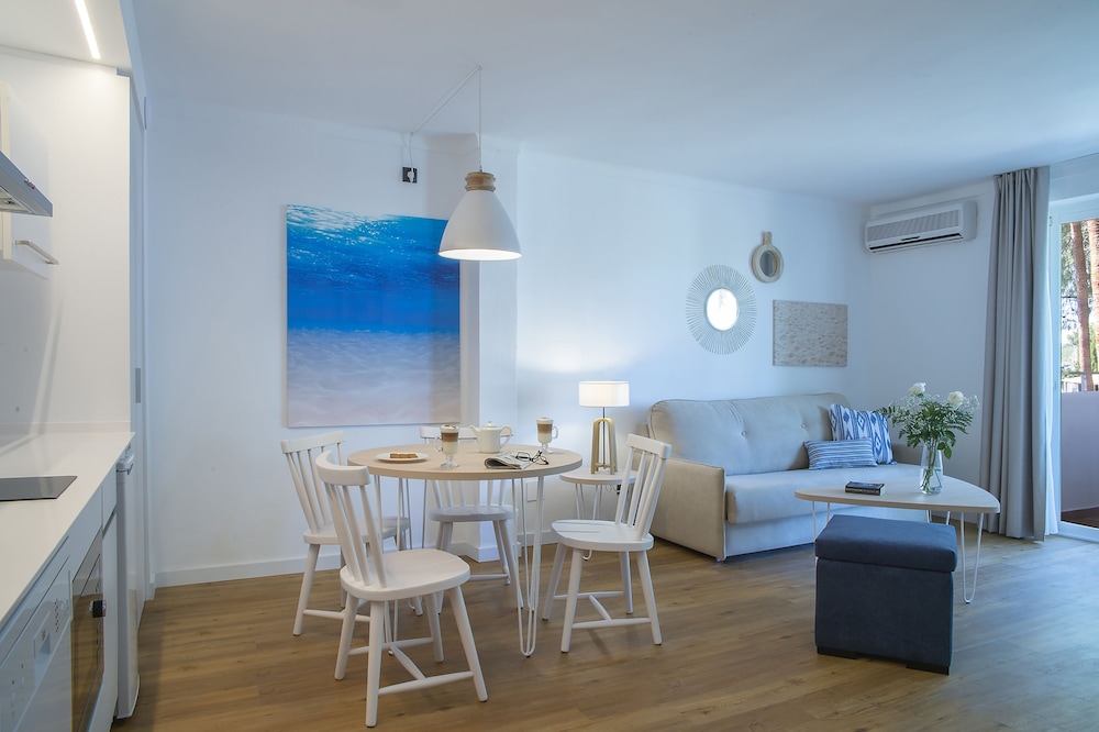 Pierre & Vacances Apartamentos Mallorca Cecilia - Featured Image