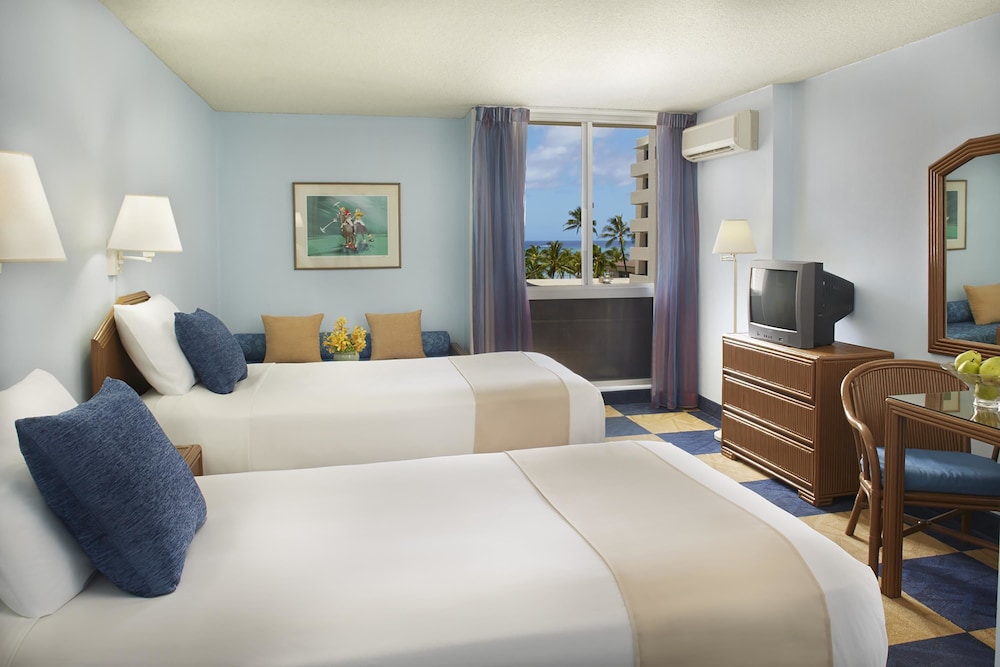 Ewa Hotel Waikiki - Featured Image