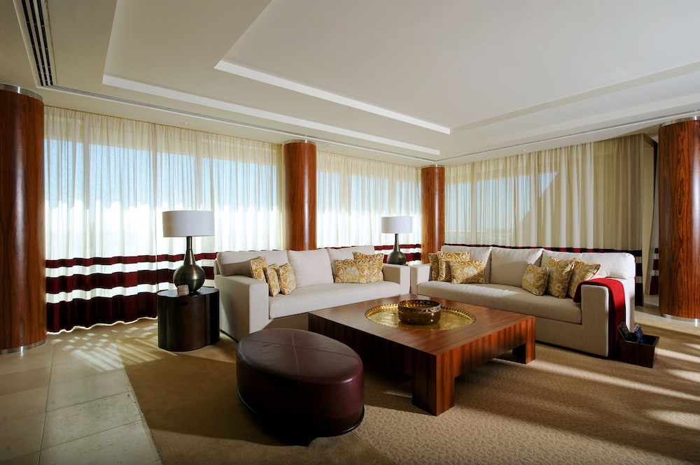 Raffles Dubai - Room