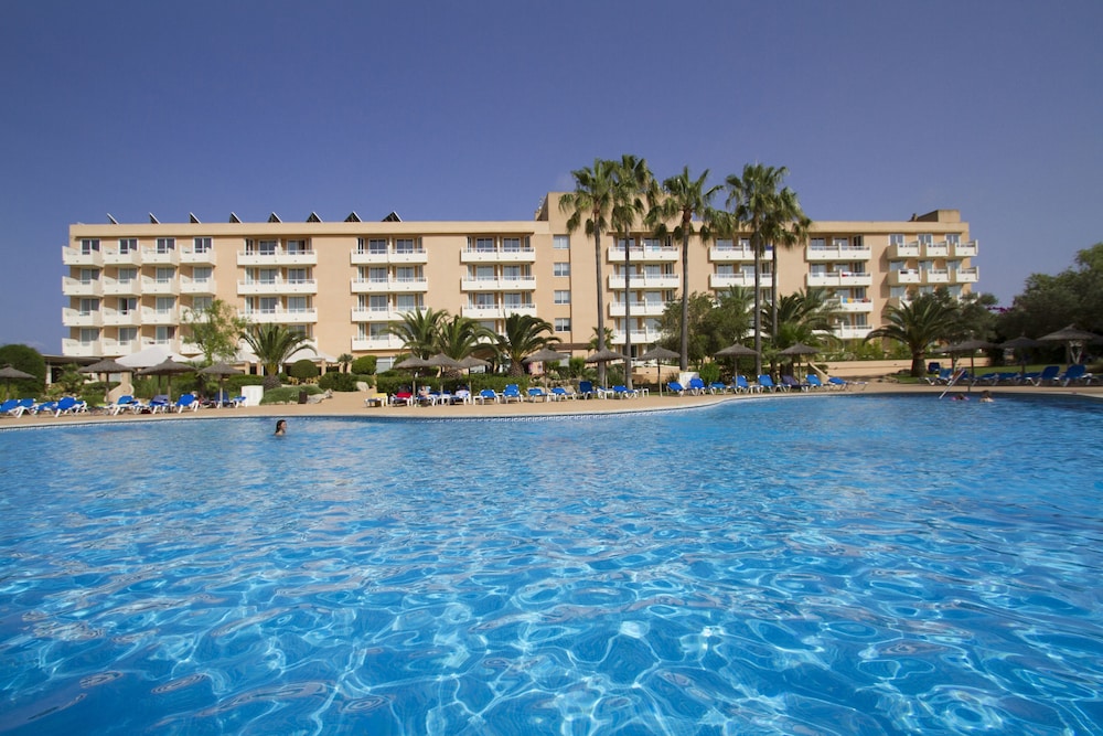 Hotel Apartment Garbi Cala Millor