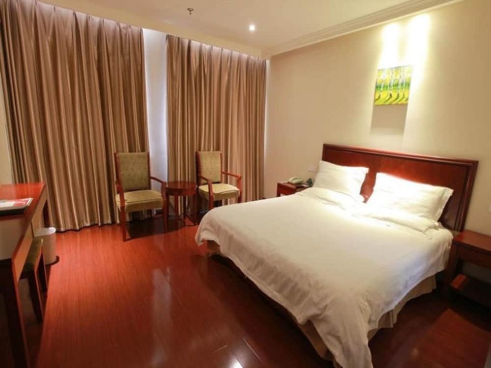 GreenTree Inn Shanghai Anting Motor City Express Hotel - Featured Image