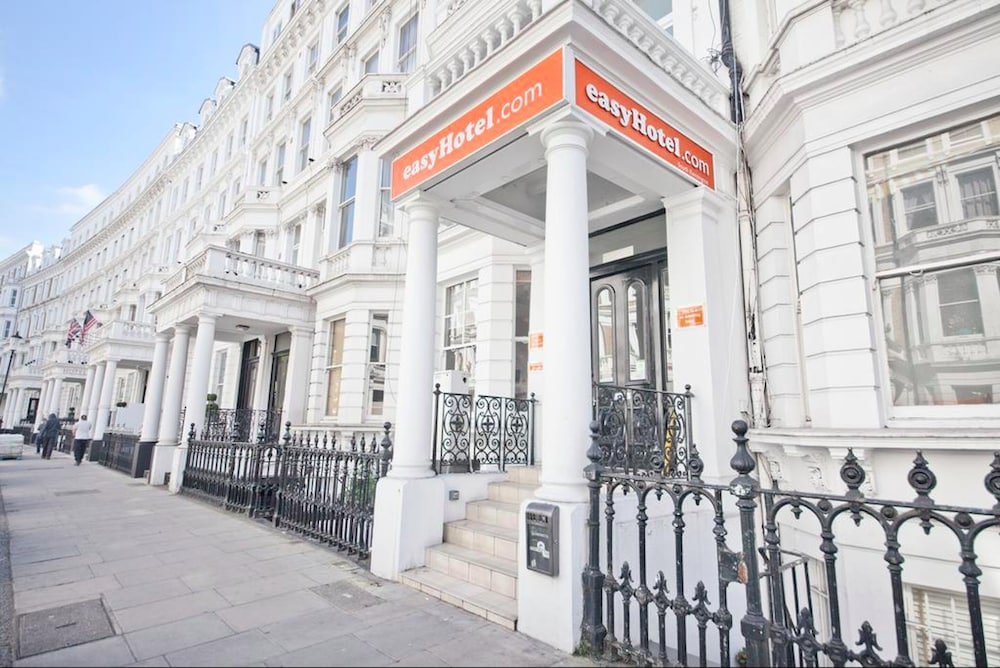 easyHotel South Kensington - Featured Image