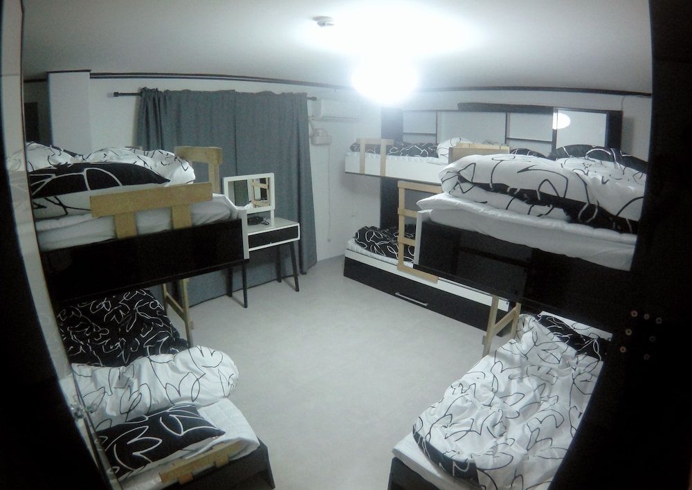 Lux Guesthouse - Hostel - Featured Image