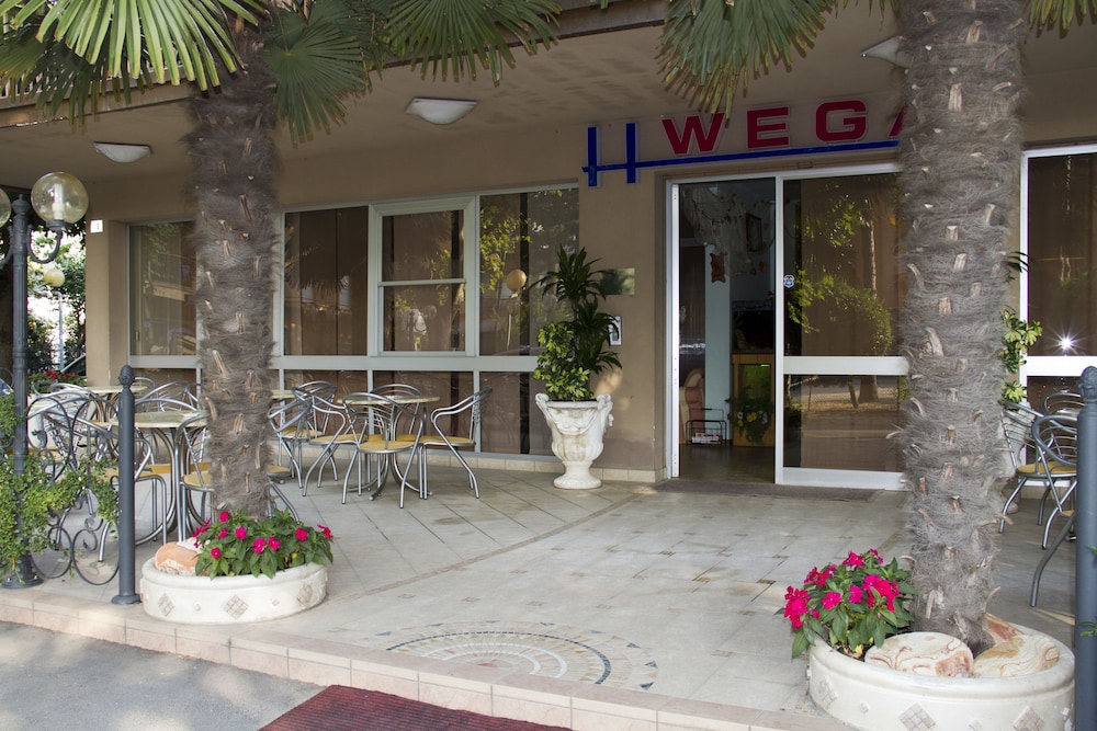 Hotel Wega - Featured Image